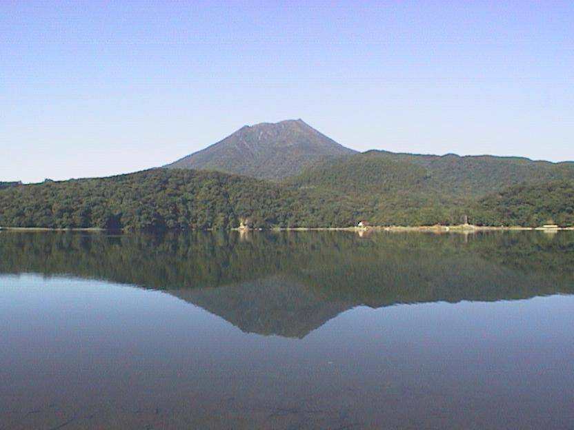 �Ζʂɍ����̕���f���A���H�̌�r�i�݂����j